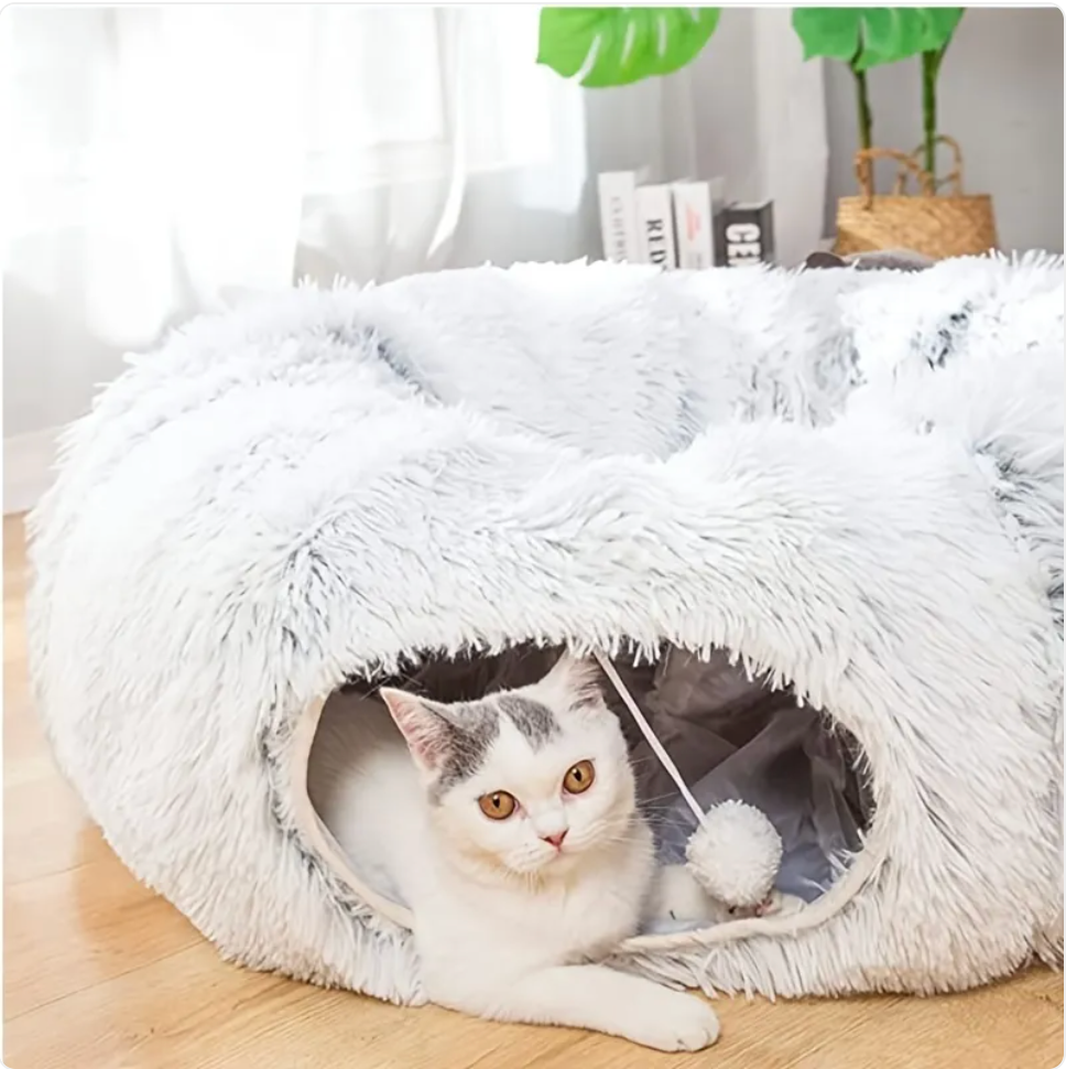 Cozy Cat Tunnel and Nest - The Ultimate Winter Retreat for Your Feline Friend