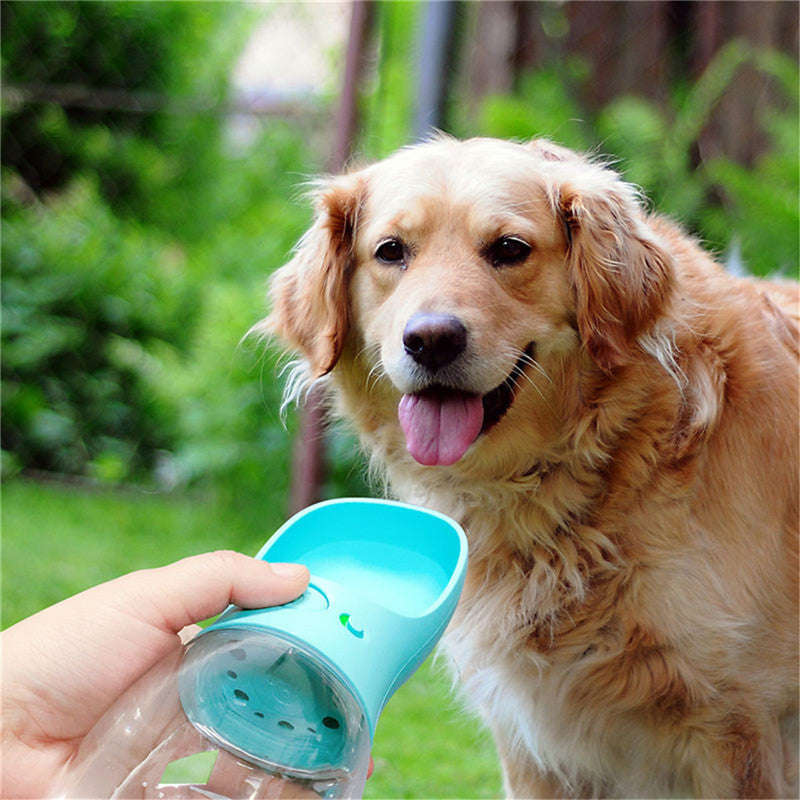 2-in-1 Portable Dog Water Bottle & Travel Cup – Leak-Proof Outdoor Pet Drinking Feeder for Dogs & Cats - FurEase