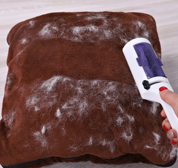 Fur-Free Pet Brush: Effortless Pet Hair Removal for a Cleaner Home - FurEase